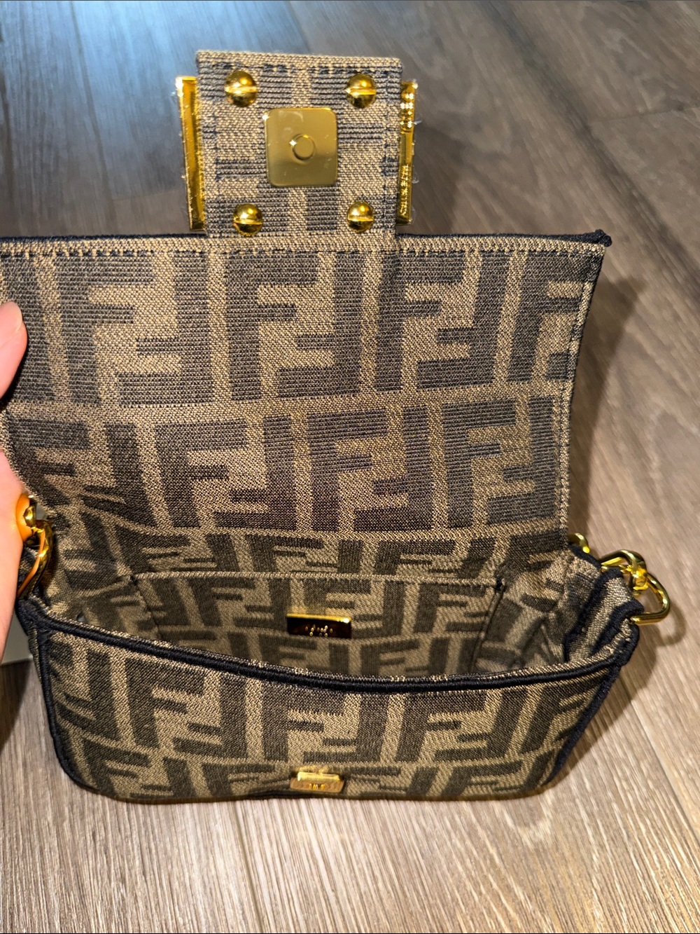 Fendi Baguette Mini Brown Mini Bag - Picture 2 of 4